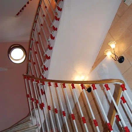 Hotel Azur 2*