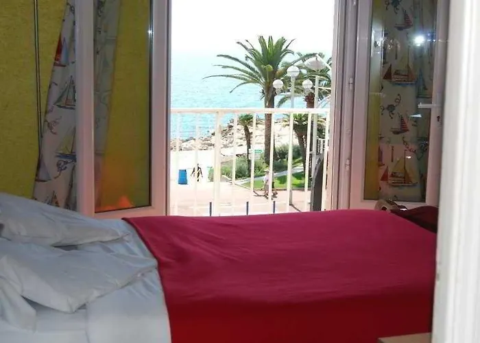 Azur Отель Ницца