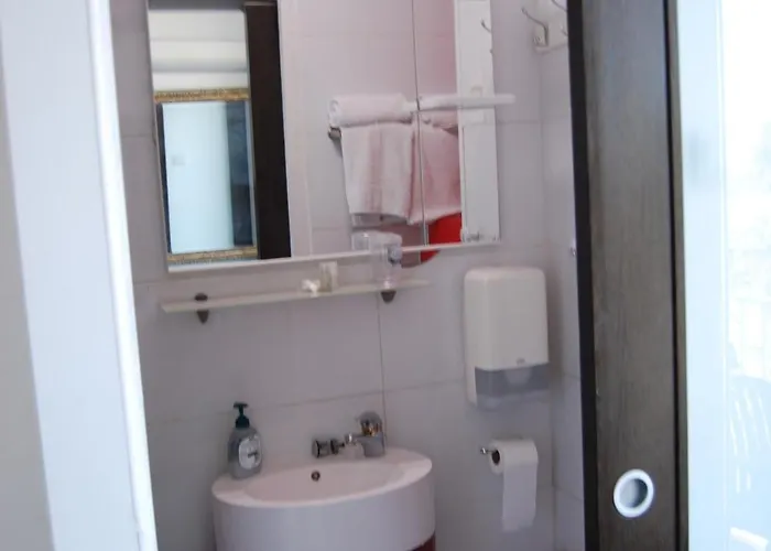 ホテル アジュール 2*